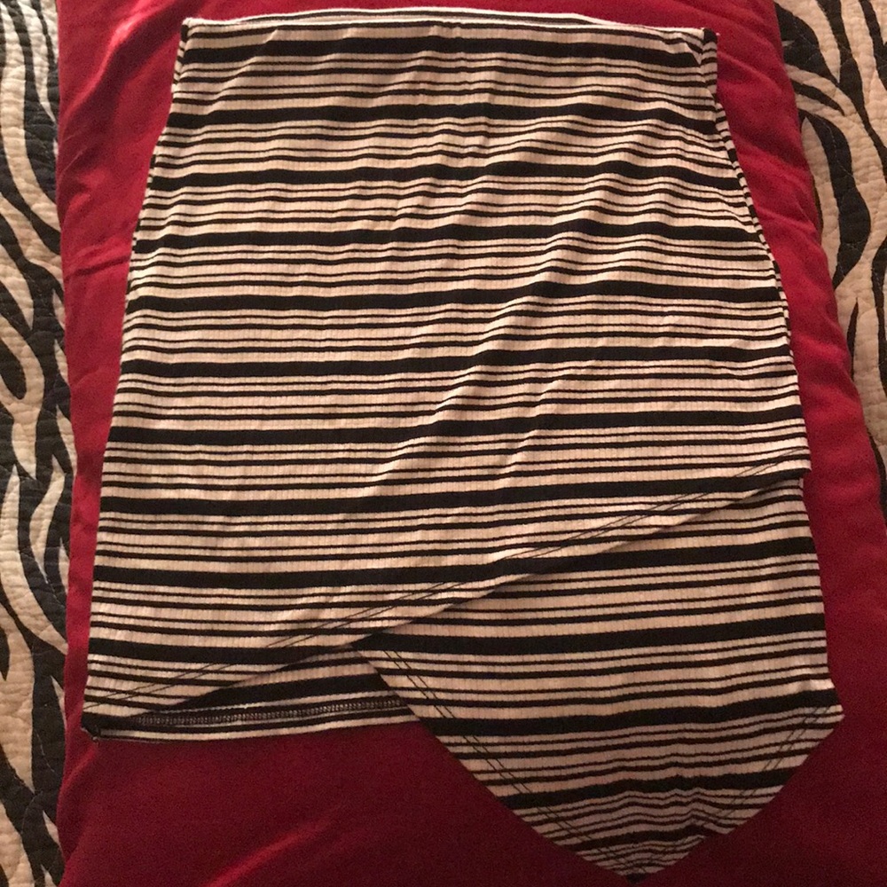 Charlotte Russe Asymmetrical Striped Skirt🌻